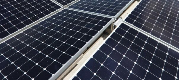 ¿Quieres ahorrar en tu factura de luz? Descubre cómo la instalación de sistemas solares puede revolucionar tu hogar | Guía Completa 2024